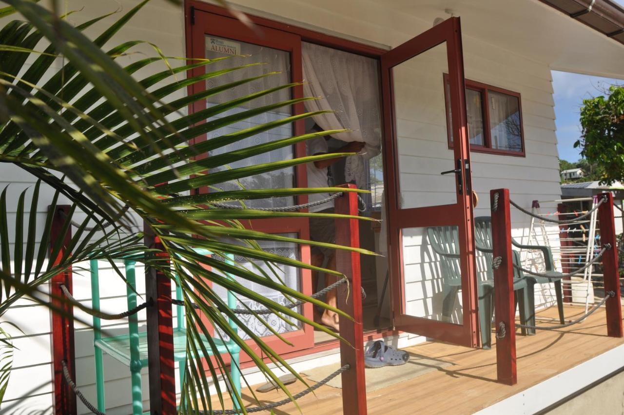Flying Annie Moa Bed & Breakfast Neiafu Exterior photo